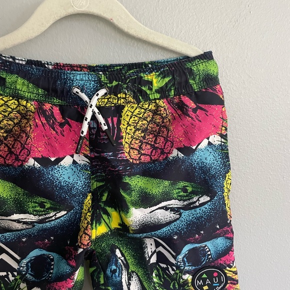 Maui & Sons Boys Palm Print Tropical Swimshorts - Picture 4 of 9